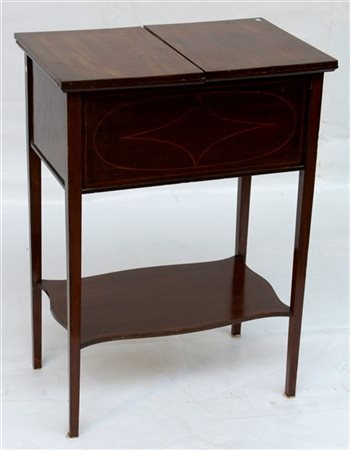 Mobiletto da lavoro in mogano, piano divisono in due parti scorrevoli con vano