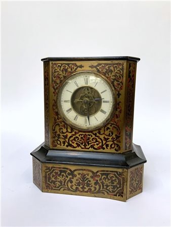 Pendola da tavolo in legno in stile Boulle (cm 25x30x14) (difetti e mancanze)