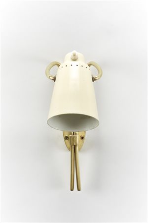 Stilnovo Applique con struttura in ottone, paralume in alluminio stampato e vern