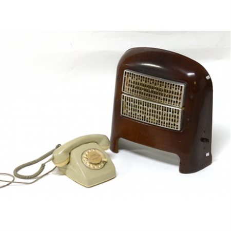 Lotto composto da una stufetta elettrica Protos in metallo laccato e un vecchio