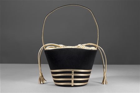 RENE' CAOVILLA 
Borsetta a braccio da sera in pelle nera e oro