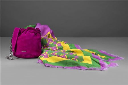 LAURA STRAMBI, ALBANO
Lotto composto da una piccola borsa secchiello con tracol