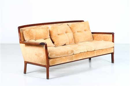 LUIGI SCREMIN Attrib. Divano.