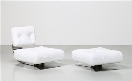 OSCAR  NIEMEYER Poltrona con poggiapiedi.