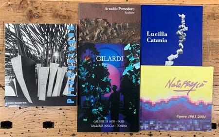SCULTORI ITALIANI DEL '900 - Lotto unico di 5 cataloghi (Gilardi, Pomodoro, Castagna, Frascà e Catania)