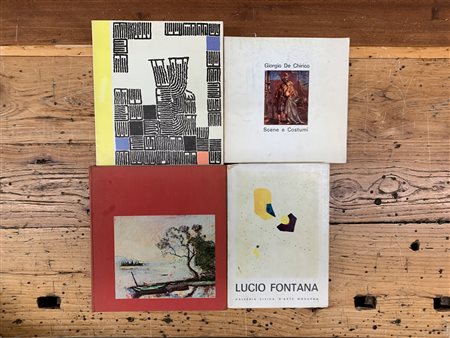 AUTORI VARI - Lotto unico di 4 cataloghi (Capogrossi, Fontana, De Chirico e Tosi)