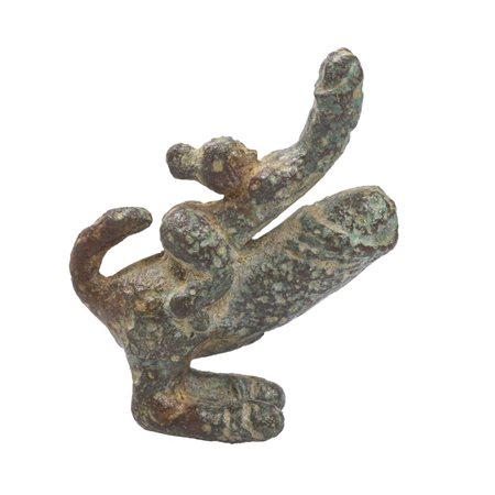AMULETO FALLICO MATERIA E TECNICA: bronzo fuso e cesellato Amuleto costituito...