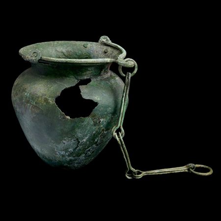 SITULA IN BRONZO DATAZIONE: V sec. a.C. MATERIA E TECNICA: lamina e verga di...