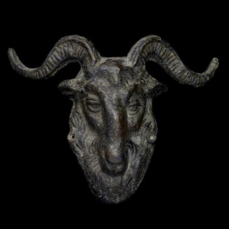 ARIETE DATAZIONE: I sec. d. C. MATERIA E TECNICA: bronzo fuso e cesellato...