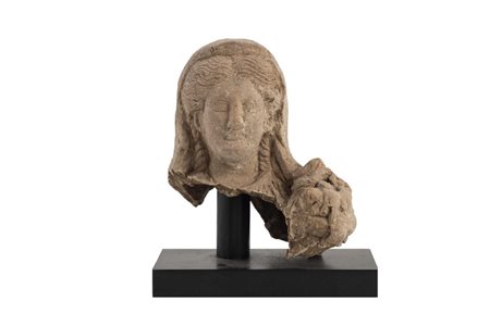 FORTUNA DATAZIONE: I-II sec. d. C. MATERIA E TECNICA: argilla figulina...