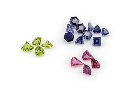 LOTTO DI IOLITE, PERIDOTO, TORMALINE