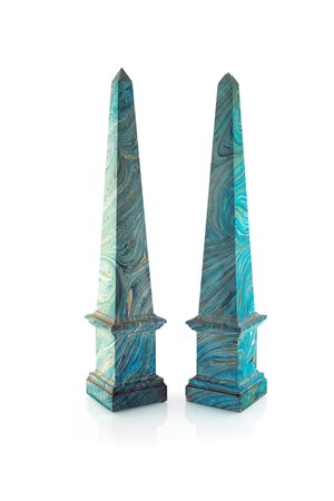 PRODUZIONE ITALIANA Coppia di Obelischi