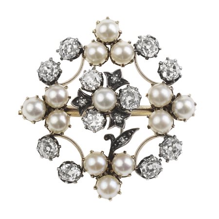SPILLA IN ORO GIALLO, ARGENTO, DIAMANTI E PERLE NATURALI realizzata con...