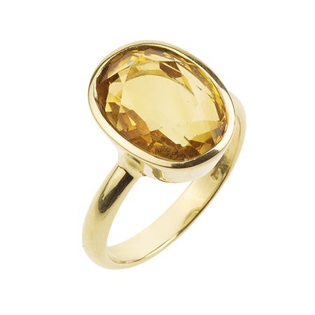 ANELLO IN ORO GIALLO E QUARZO CITRINO al centro un quarzo citrino di forma...