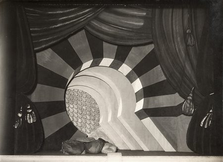 Scenografia di Virgilio Marchi, L'Italiana 1929

Stampa fotografica vintage all