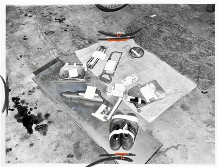 FBI Evidence in garage 1972

Stampa fotografica vintage alla gelatina sali d'ar