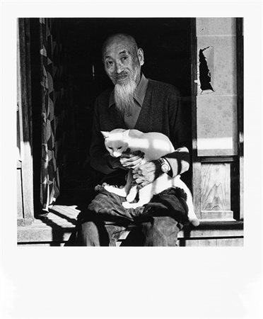 Issei Suda Ritratto con gatto 1970 ca.

Stampa fotografica vintage alla gelatina