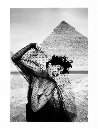 FERDINANDO SCIANNA Gisela Vogue France (Egypt) 1980 ca.

Stampa fotografica vint