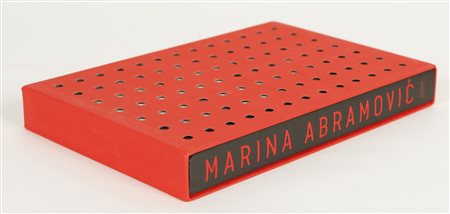 MARINA ABRAMOVIC Wall through walls.