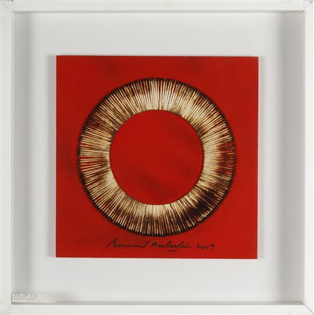 BERNARD AUBERTIN Dessin de Feu sur table rouge.