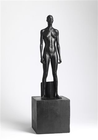 GIUSEPPE BERGOMI Nudo in piedi su elementi geometrici.