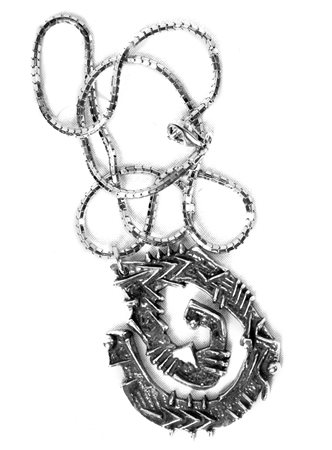 Arnaldo Pomodoro Senza titolo Multiplo in argento, cm. 4,5x3,5 Firmato in...