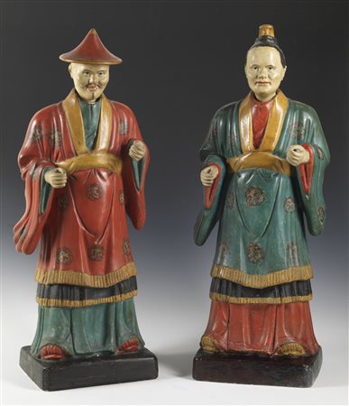 MANIFATTURA PIEMONTESE DEL XVIII SECOLO  Coppia di Magot in gesso dipinto in policromia aventi teste basculanti con pesi in piombo.