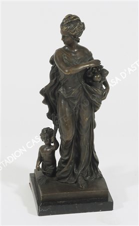 Artista del '900 "Allegoria della frutta" h. tot cm. 50 - scultura in bronzo...