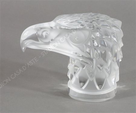Lalique: scultura in cristallo raffigurante testa di aquila. Firmata Lalique...