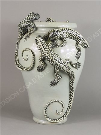 Francesco Molaroni Pesaro Grande vaso in ceramica verdina con applicazioni di...