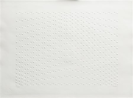 ENRICO CASTELLANI 
Superficie bianca, 1969