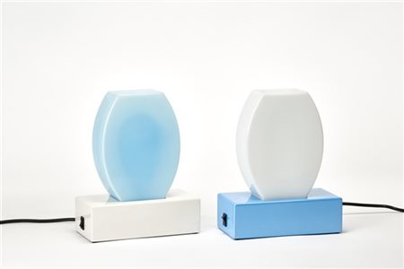 Ettore Sottsass Due lampade da tavolo modello "Dorane". Produzione Stilnovo, Mil