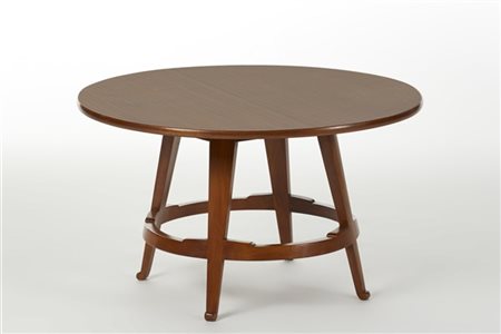 Guglielmo Ulrich Tavolo basso con piano circolare a quattro gambe intagliate e c