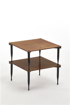 Vico Magistretti Coppia di tavolini impilabili modello "T8". Produzione Azucena,