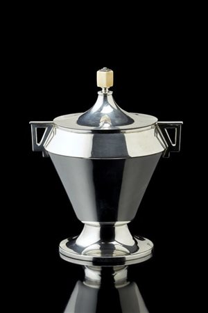 Reid & Sons Urna biansata con coperchio di gusto Art Déco, anse di forma squadra