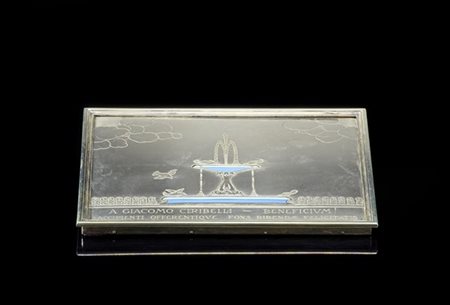 Targa in argento decorata con soggetto Liberty. Argentiere Mario Bucellati, Mil