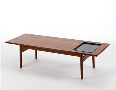 Grete Jalk Tavolino da caffè con vassoio estraibile modello "PJ56B". Produzione