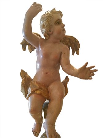 Angelo in legno laccato e dorato. Sicilia, XVIII secolo. Con base in legno. H...