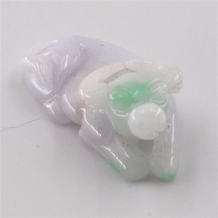 PICCOLA SCULTURA IN GIADA, CINA, XX SECOLO dim. cm 1,3x3,6x1,6, g 13