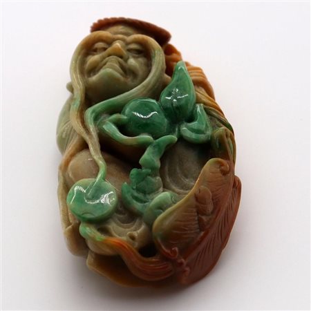 PICCOLA SCULTURA IN GIADA, CINA, XX SECOLO dim. cm 7,6x4,1x1,9, g 111