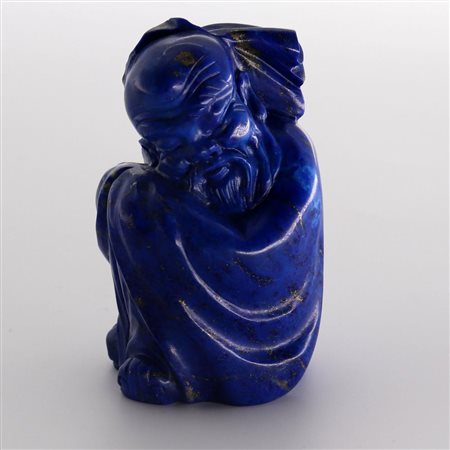 SCULTURA IN LAPISLAZZULI, CINA, XX SECOLO dim. cm 8x4,8x3,9, g 289