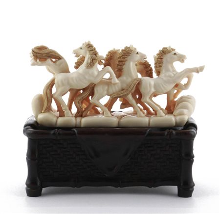 SCULTURA IN AVORIO, CINA, INIZIO XIX SECOLO dim. avorio cm 6,5x13,5x4, g 157