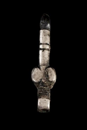 PENDENTE A FALLO IN ARGENTO DATAZIONE: II-III sec. d. C. MATERIA E TECNICA:...