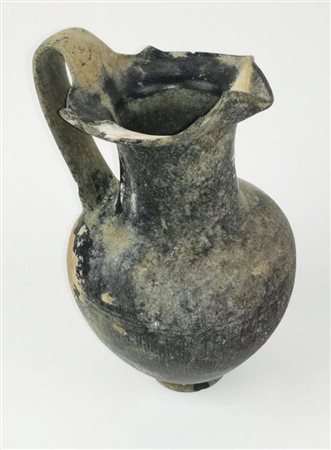 GRANDE OINOCHOE IN BUCCHERO MATERIA E TECNICA: bucchero nero lucidato a...