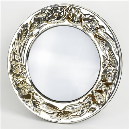 CORNICE IN ARGENTO di forma rotonda, decorata con motivi floreale e spighe di...