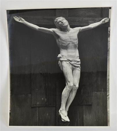 FOTOGRAFIA in bianco e nero raffigurante scultura in marmo di Cristo in...