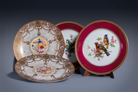 Due coppie di piatti in porcellana, secolo XX