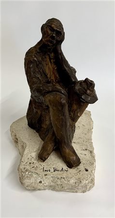 Firma indecifrata "Uomo seduto" Scultura in terracotta dipinta a finto bronzo p