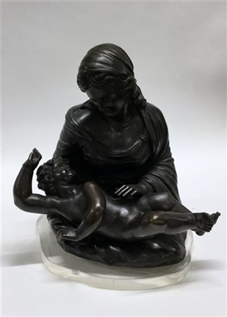 Ignoto della fine del XIX Secolo "Madonna con bambino" (h cm 40) 
scultura in b