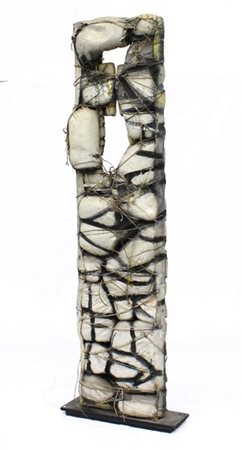 Ignoto grande scultura polimaterica
h cm 210 (difetti)